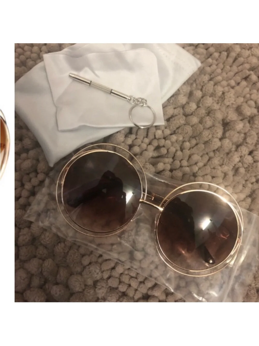 ✨FARRAH RETRO 70’s hipster OVERSIZED SHADES *NWT*